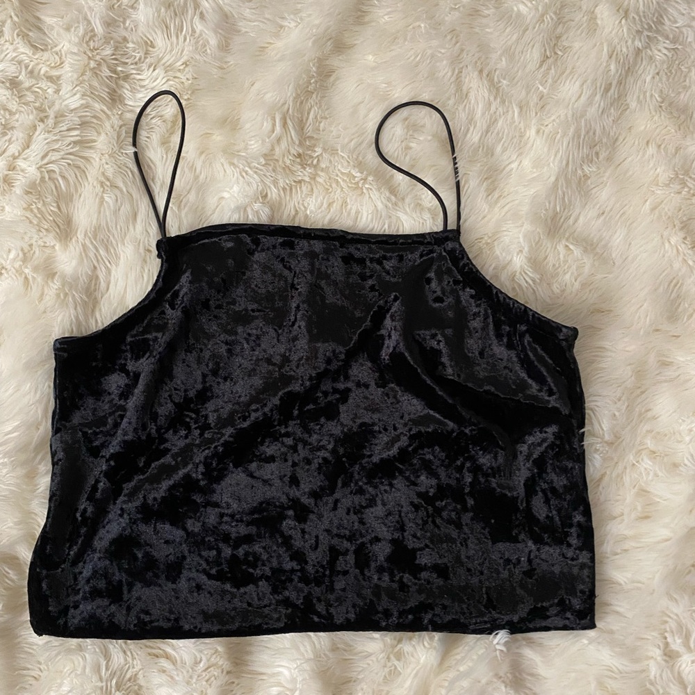 tank top crop top.